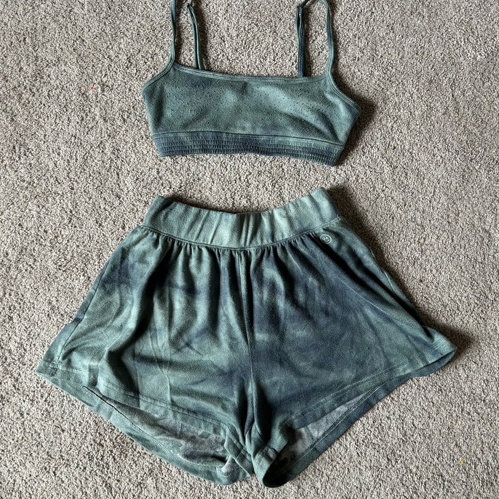 Green Two-Piece Lounge Set